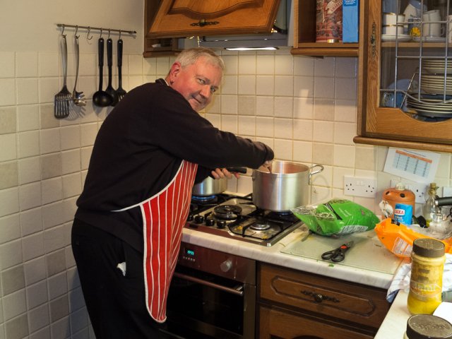 02_Father_G_Cooking